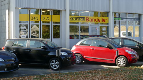 photo vitrine du garage